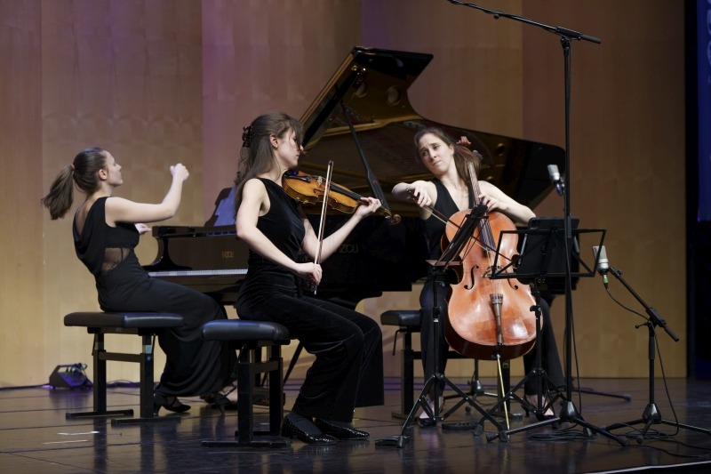 Trio Brontë | Werke von Rihm, Fauré & Schubert